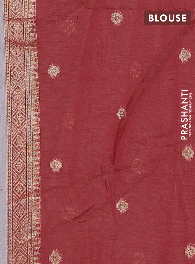 Munga cotton saree brown shade and maroon with allover thread weaves in borderless style