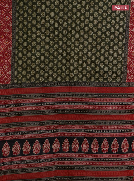 Muslin cotton saree sap green and maroon with allover butta prints and printed border
