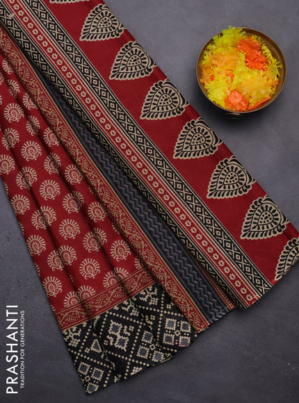 Muslin cotton saree maroon and black with allover butta prints and printed border