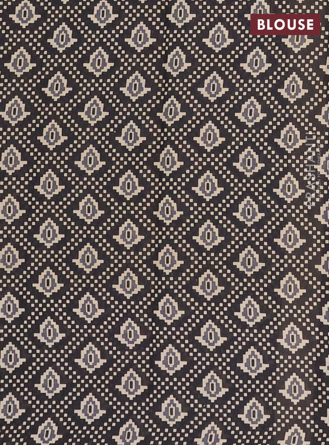 Muslin cotton saree maroon and black with allover butta prints and printed border