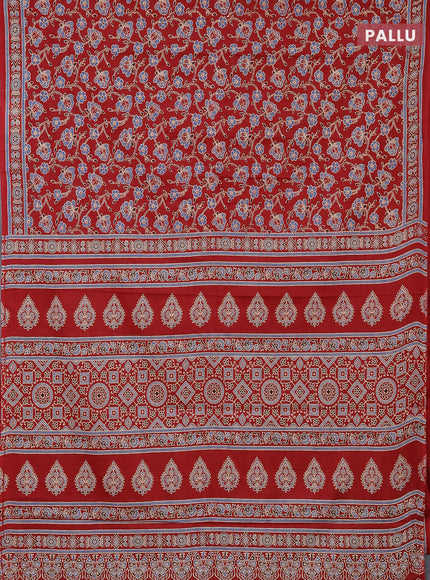 Muslin cotton saree maroon with allover floral prints and printed border