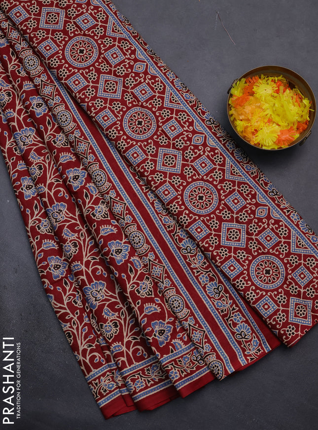 Muslin cotton saree maroon with allover kalamkari prints and printed border