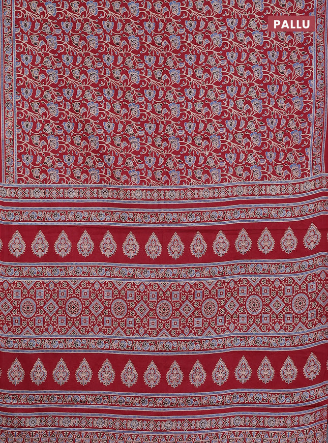 Muslin cotton saree maroon with allover kalamkari prints and printed border