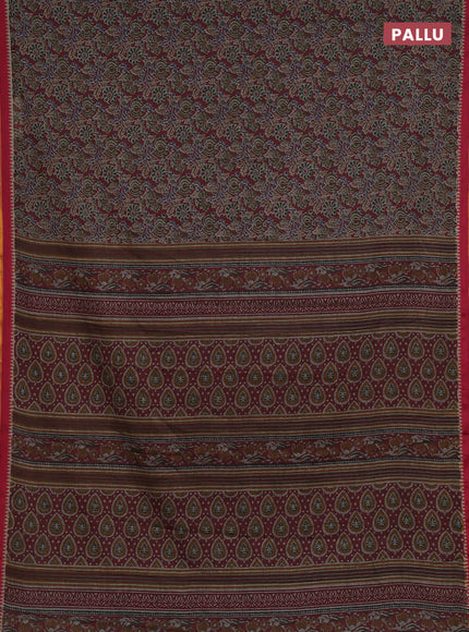 Muslin cotton saree maroon and grey with allover prints and woven border