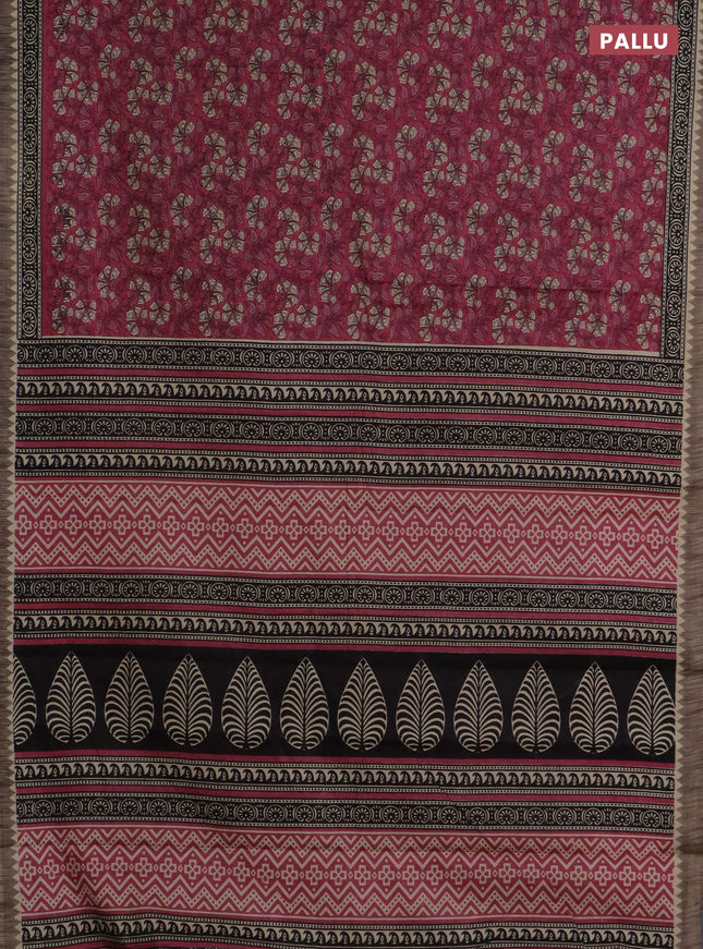 Muslin cotton saree maroon with allover kalamkari prints and printed border