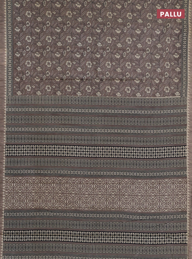 Muslin cotton saree grey with allover kalamkari prints and printed border