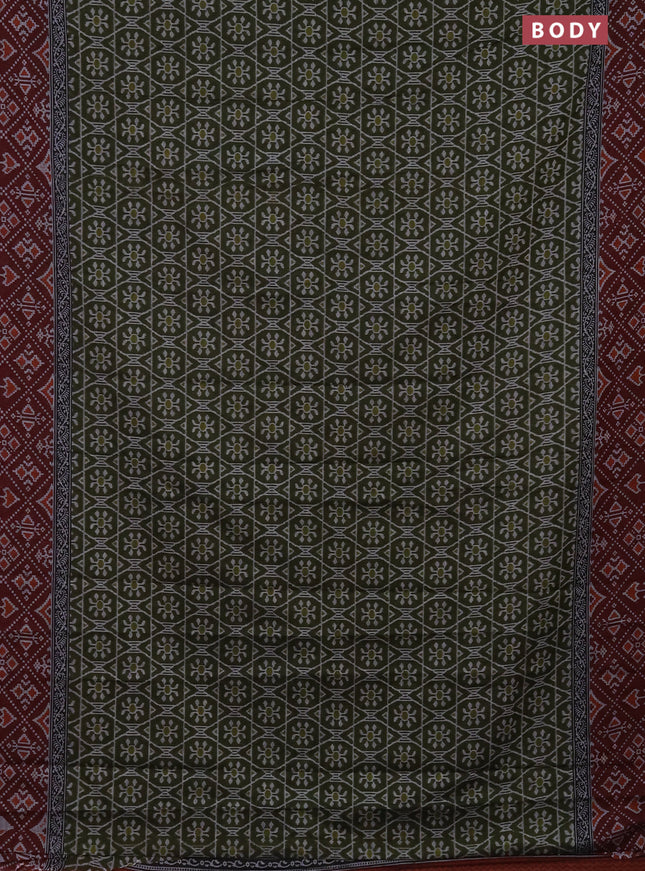 Muslin cotton saree sap green and maroon with allover prints and printed border