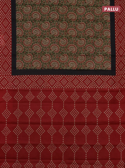 Muslin cotton saree sap green and maroon with paisley prints and printed border