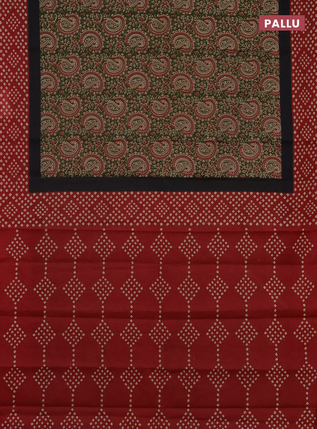 Muslin cotton saree sap green and maroon with paisley prints and printed border