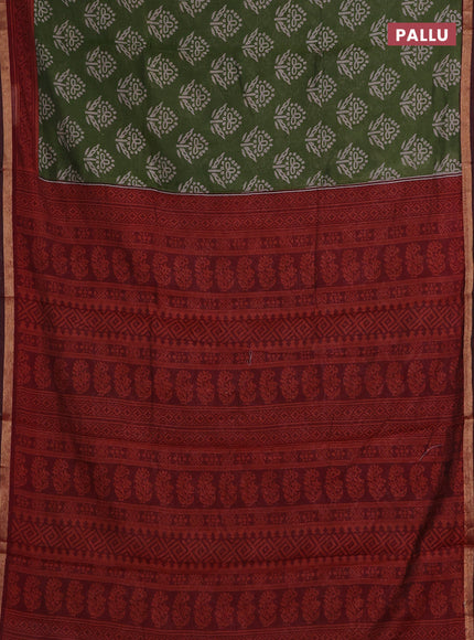 Muslin cotton saree green and maroon with butta prints and zari woven border