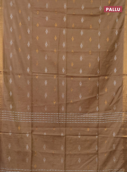 Semi bamboo saree sandal with thread & zari woven buttas and zari woven border