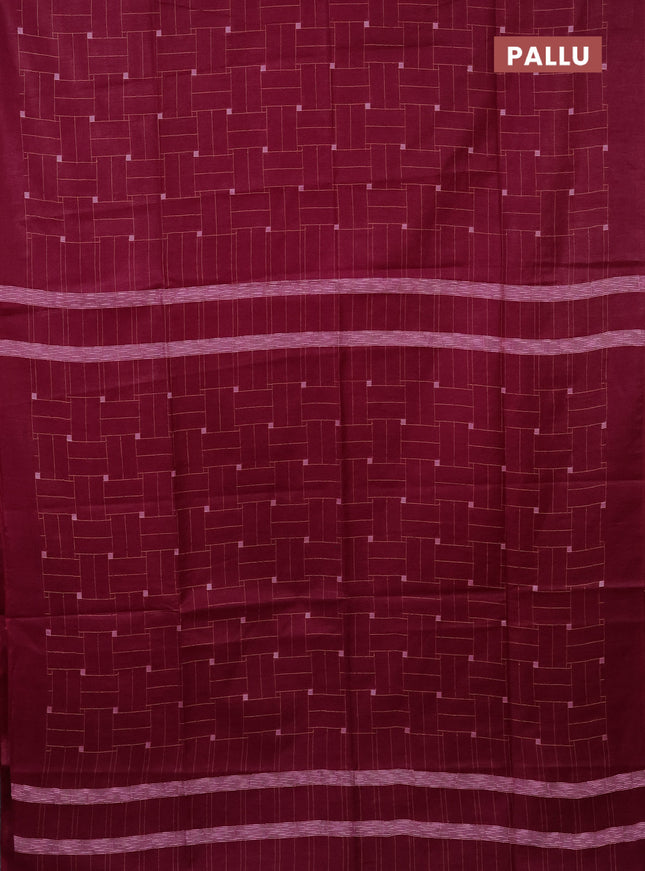 Semi bamboo saree magenta pink with allover thread weaves in borderless style