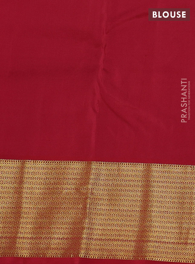 Pure kanchipuram silk saree dual shade of green and red with zari woven buttas and zari woven korvai buttas