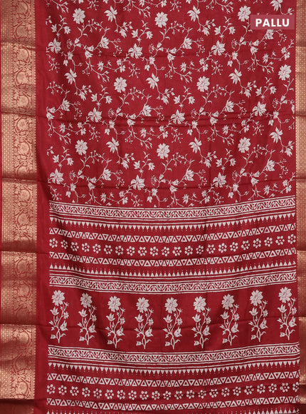 Semi dola saree maroon with allover prints and zari woven border