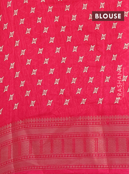 Semi dola saree pink with allover zig zag prints and zari woven border