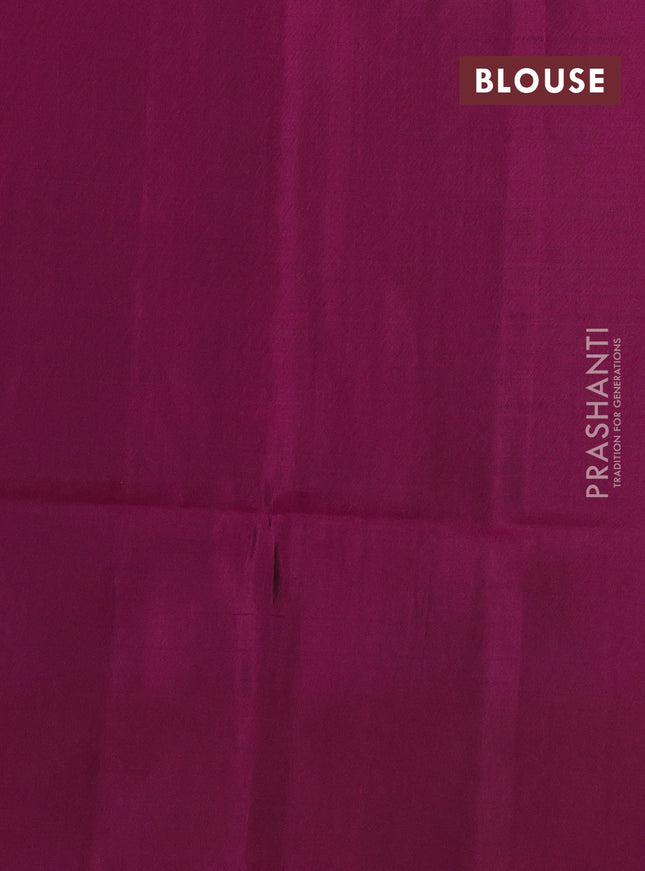 Kanchipuram soft silk saree green and dark magenta pink with allover zari woven brocdae weaves and long zari woven border