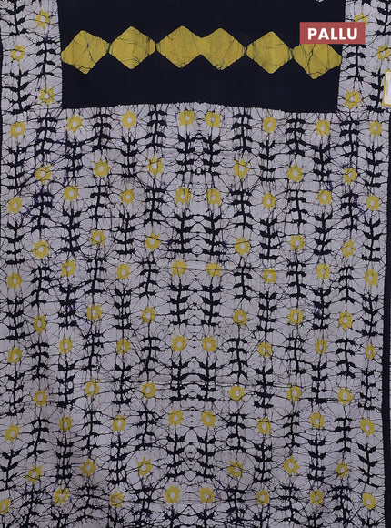 Jaipur cotton saree navy blue and off white with allover batik prints and printed border