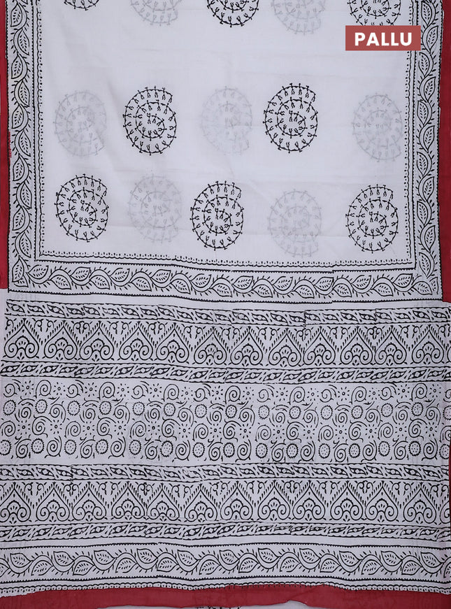 Jaipur cotton saree off white and marron with warli butta prints and printed border