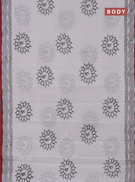 Jaipur cotton saree off white and maroon with warli butta prints and printed border