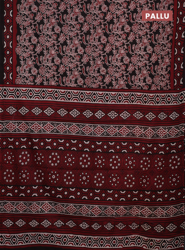 Jaipur cotton saree black and maroon with allover kalamkari prints and printed border