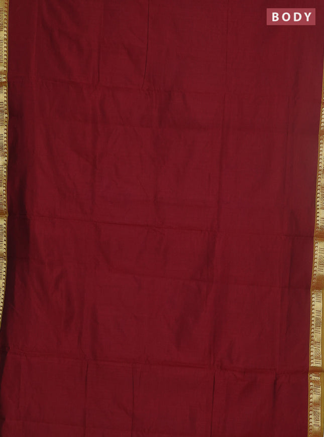 10 yards Poly cotton saree maroon and light green with plain body and zari woven border