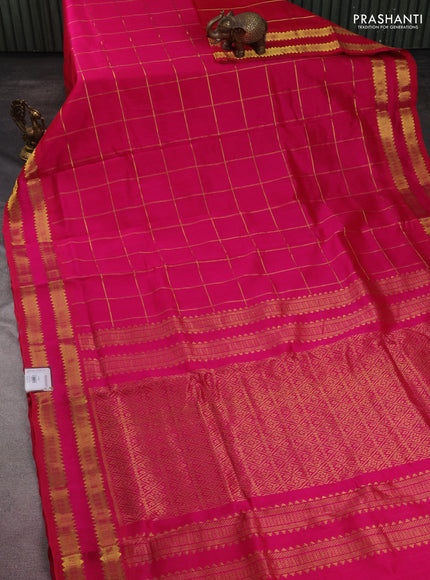 10 yards silk cotton saree pink with allover zari checked pattern and zari woven border
