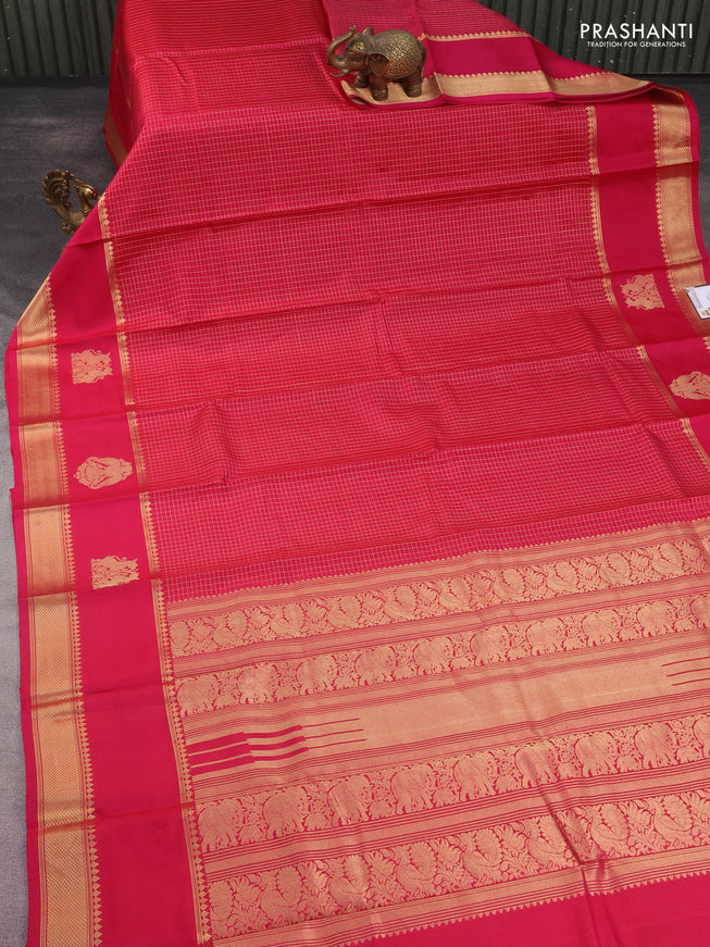 Pure kanchipuram silk saree pink with allover zari woven checked pattern and rettapet zari woven butta border