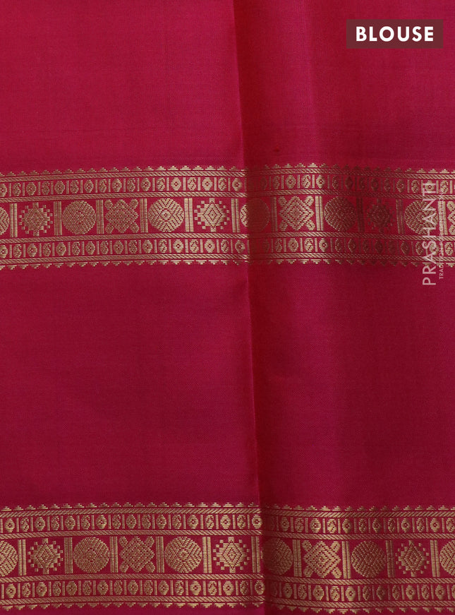 Pure kanchipuram silk saree pink with allover zari checks & buttas and long rettapet zari woven border