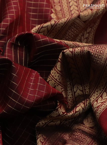 Pure kanchipuram silk saree maroon with allover zari woven checked pattern and rettapet zari woven border