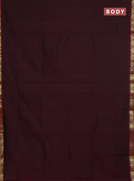 Semi silk cotton saree deep maroon and pink with plain body and rudhraksha zari woven border
