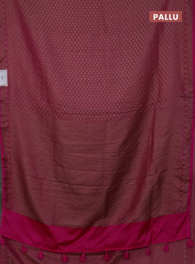Banarasi mushru saree pink with allover thread & zari weaves and woven border