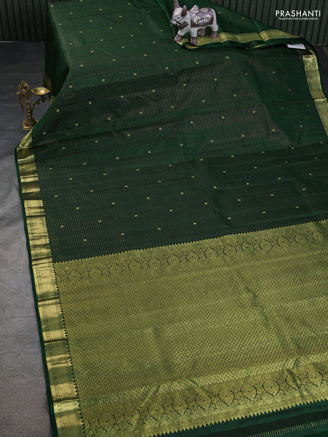Pure kanchipuram silk saree green with allover zari checked pattern and zari woven border