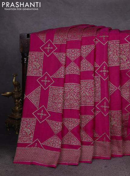 Banarasi crepe saree pink with allover geometric weaves and woven border