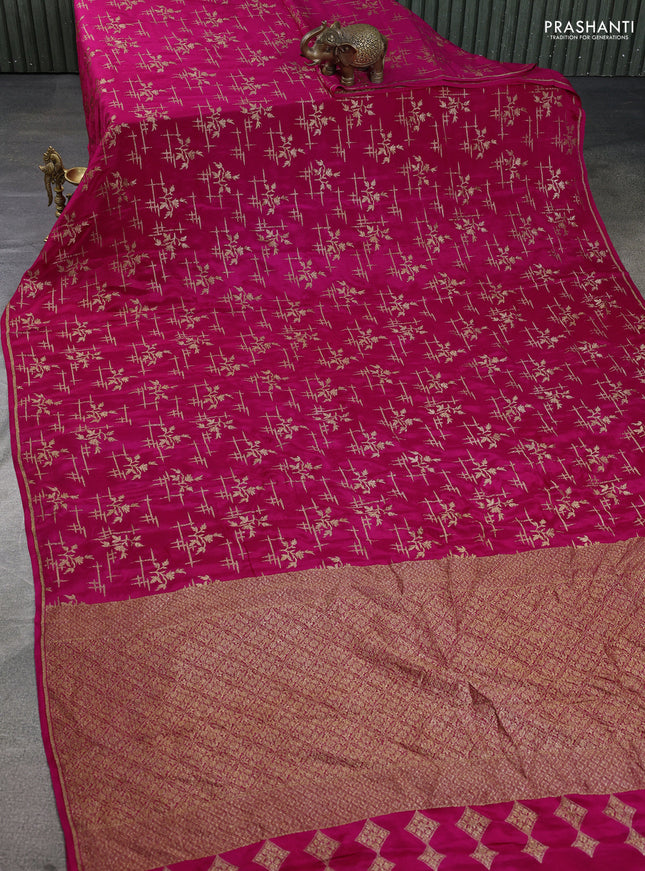 Banarasi crepe saree pink with woven buttas in borderless style