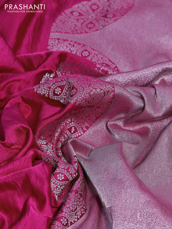 Banarasi crush crepe saree pink with plain body and zari woven border