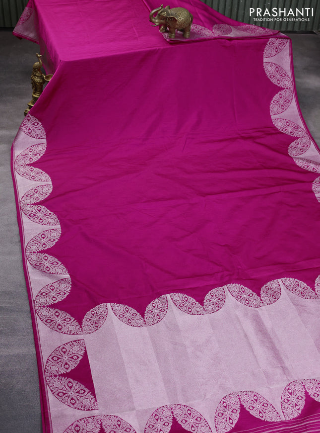 Banarasi crush crepe saree pink with plain body and zari woven border