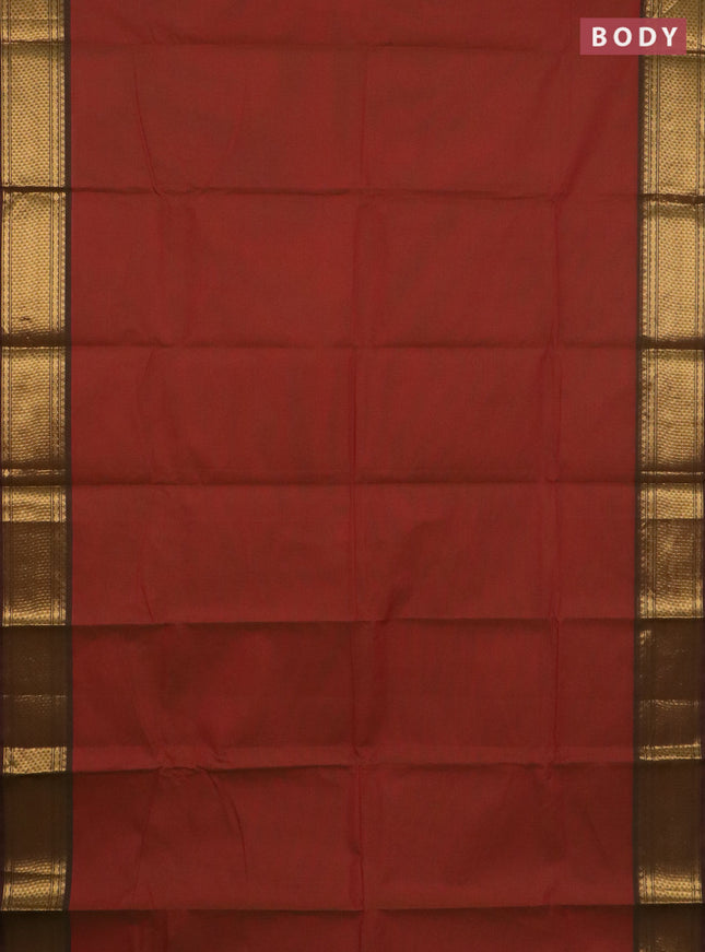 Chettinad cotton saree dual shade of maroon and green with plain body and zari woven border
