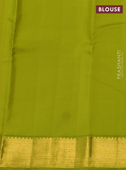 Pure kanchipram silk saree tomato pionk and light green with zari woven buttas and zari woven korvai border