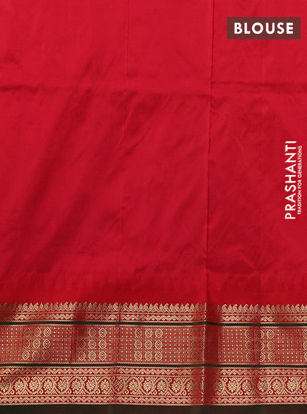 Narayanpet silk saree dual shade of green and red with allover zari woven buttas and temple design zari woven border