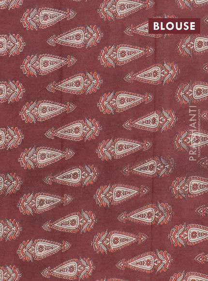 Narayanpet cotton saree black and red maroon with plain body and thread woven border