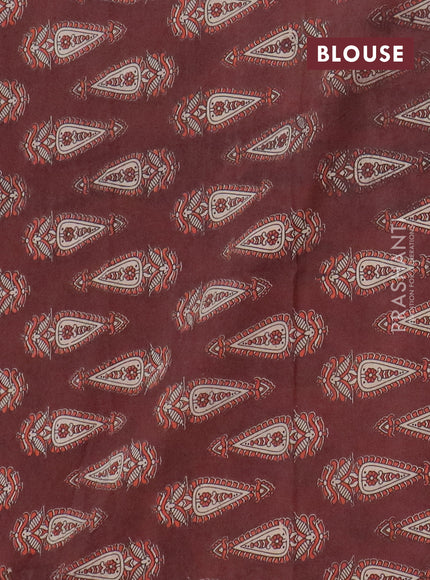 Narayanpet cotton saree green and maroon brown with plain body and thread woven border