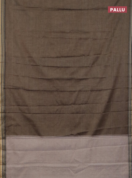 Narayanpet cotton saree chickku shade and black with plain body and thread woven border