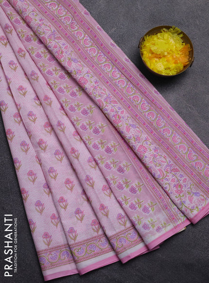 Mul cotton saree off white and light pink with allover floral butta prints and printed border