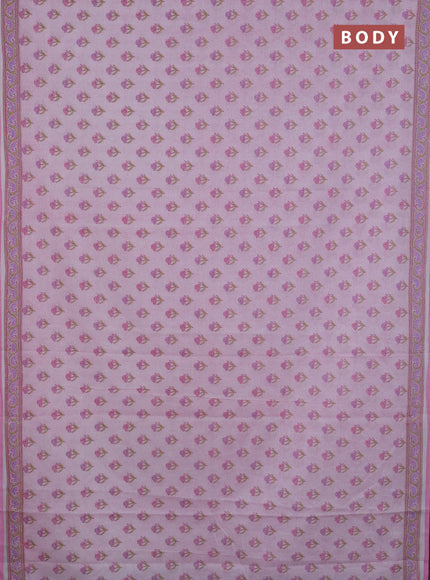 Mul cotton saree off white and light pink with allover floral butta prints and printed border