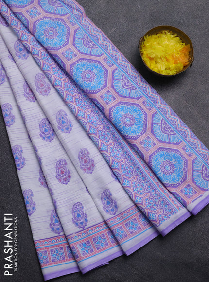 Mul cotton saree off white and lavender with allover paisley butta prints and printed border