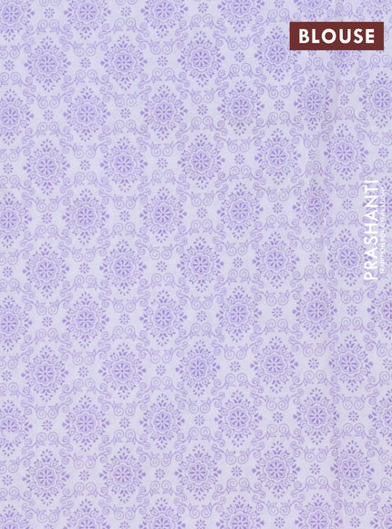 Mul cotton saree off white and lavender with allover paisley butta prints and printed border