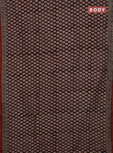 Chanderi Bagru saree black and rustic maroon with allover butta prints and small zari woven border