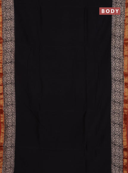 Chanderi Bagru saree black and rust shade with plain body and mageshwari border