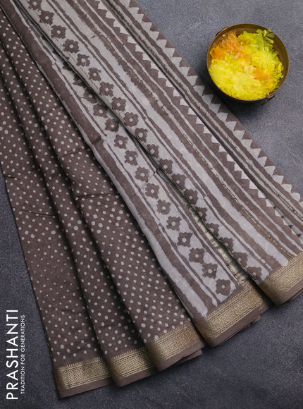 Chanderi Bagru saree grey shade with allover polka dot prints and mageshwari border