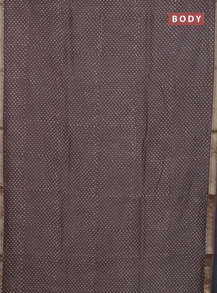 Chanderi Bagru saree grey shade with allover polka dot prints and mageshwari border